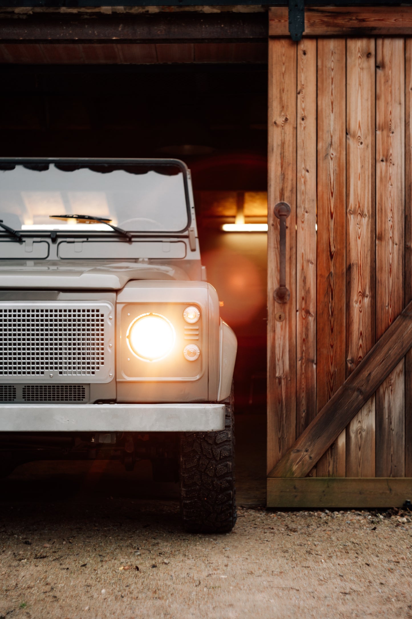 Defender Garage in France