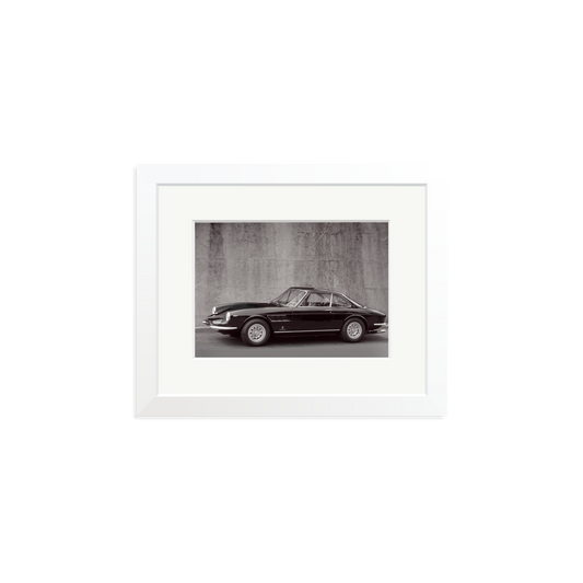Black and White Ferrari 365