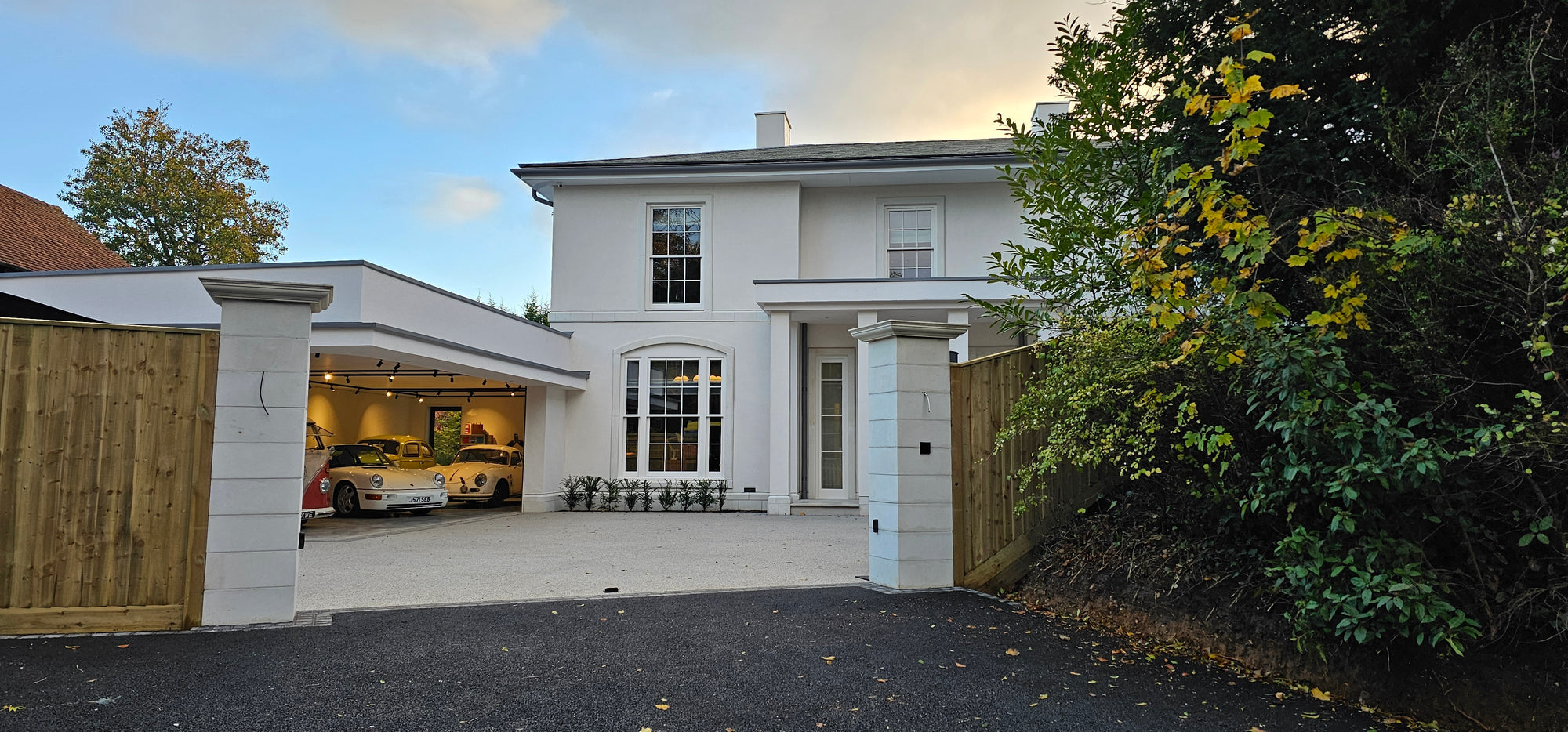 Modern garage architecture at Gulbarg by NEON Architecture